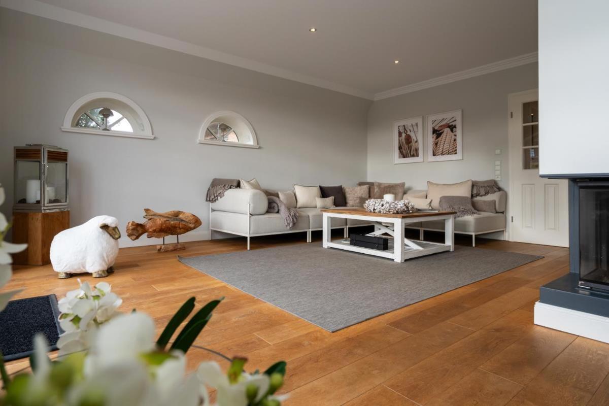 Ferienhaus Hengist Mit Eigener Sauna, 600 Meter Vom Weststrand, Wenningstedt, Sylt